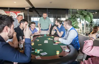 Mesa de Póker Hold'em Texas, foto 1 de 4